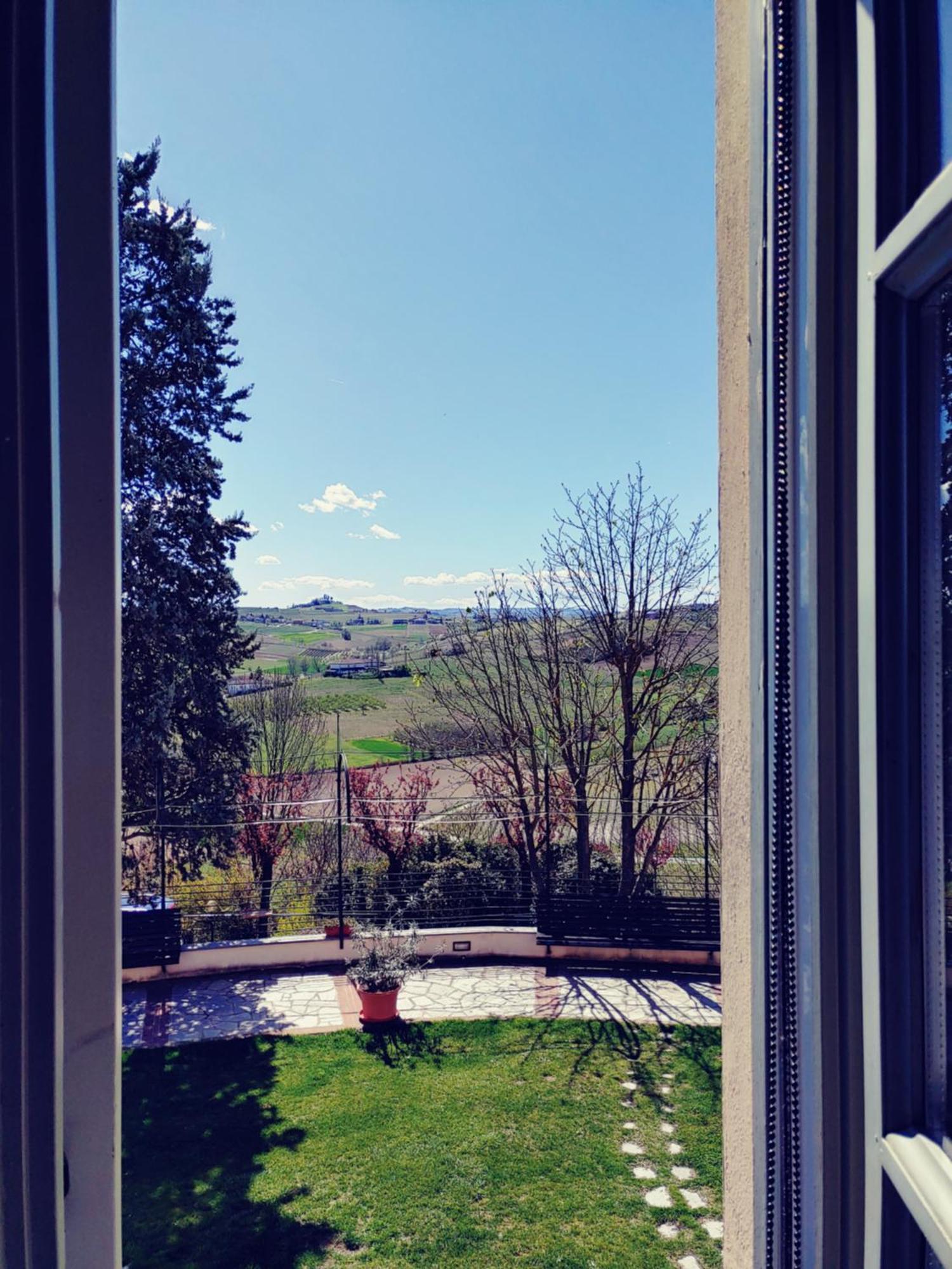 Locanda Del Boscogrande Montegrosso d'Asti Ruang foto