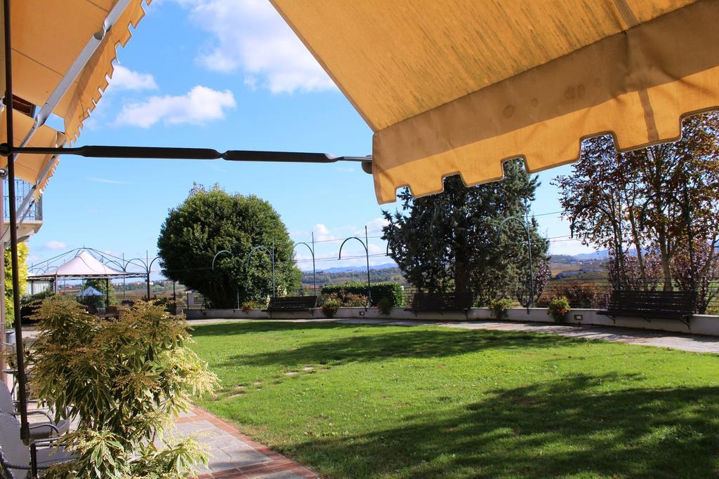 Locanda Del Boscogrande Montegrosso d'Asti Bagian luar foto