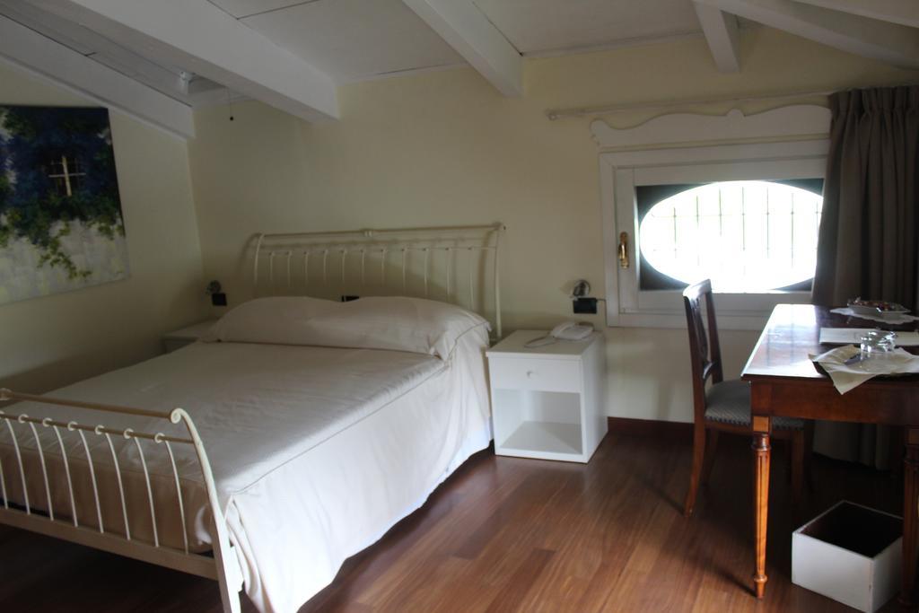 Locanda Del Boscogrande Montegrosso d'Asti Bagian luar foto