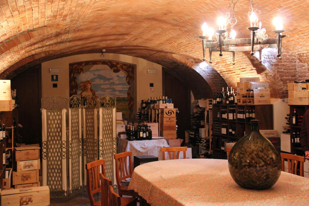 Locanda Del Boscogrande Montegrosso d'Asti Bagian luar foto