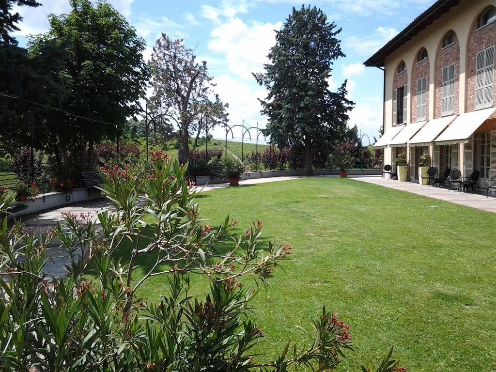 Locanda Del Boscogrande Montegrosso d'Asti Bagian luar foto