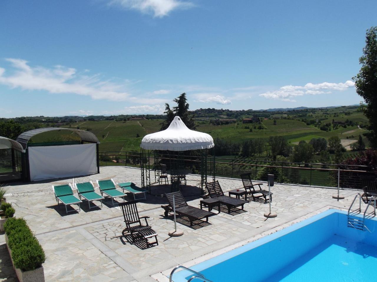 Locanda Del Boscogrande Montegrosso d'Asti Bagian luar foto