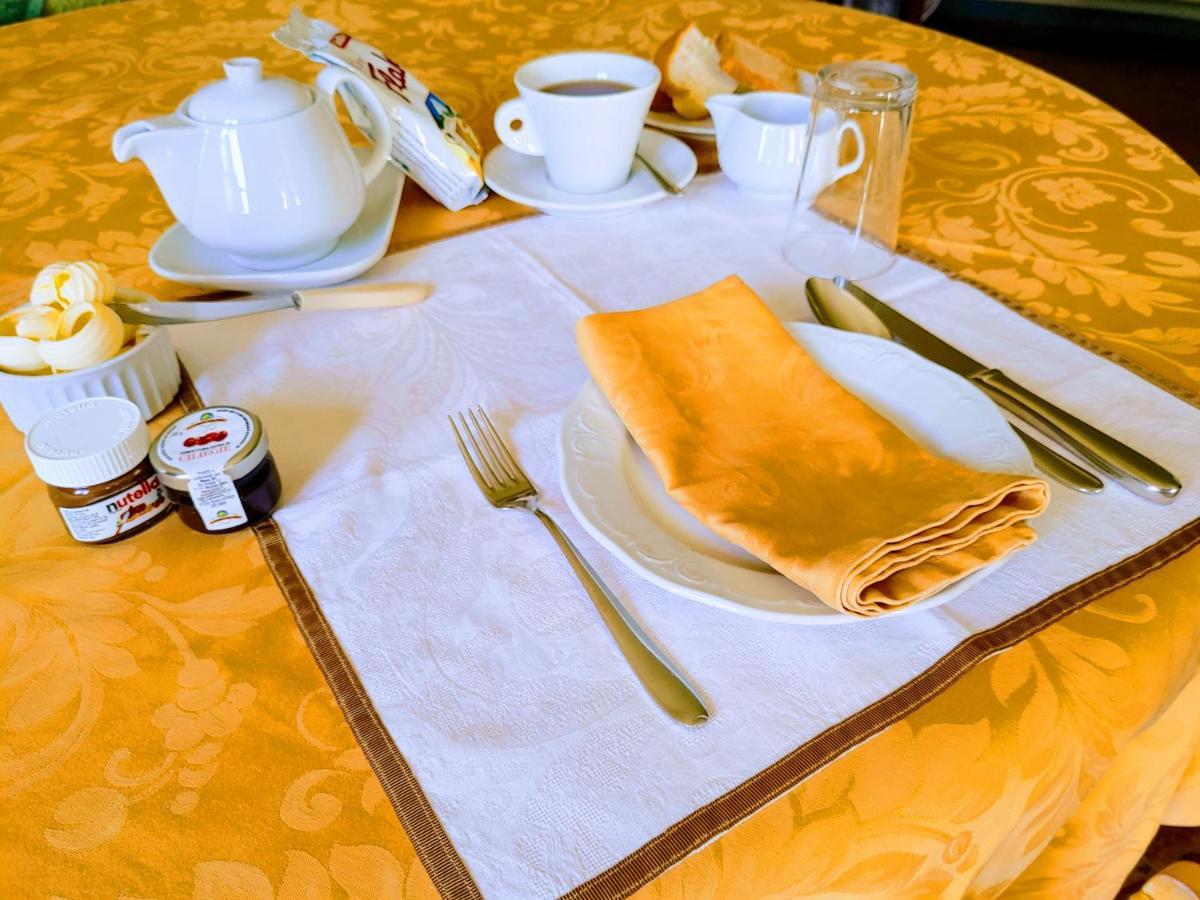 Locanda Del Boscogrande Montegrosso d'Asti Bagian luar foto